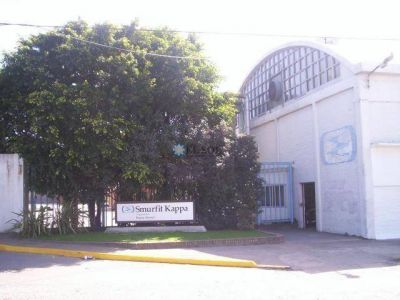 QUILMES: Empleados de una papelera local, solidarios con sus colegas