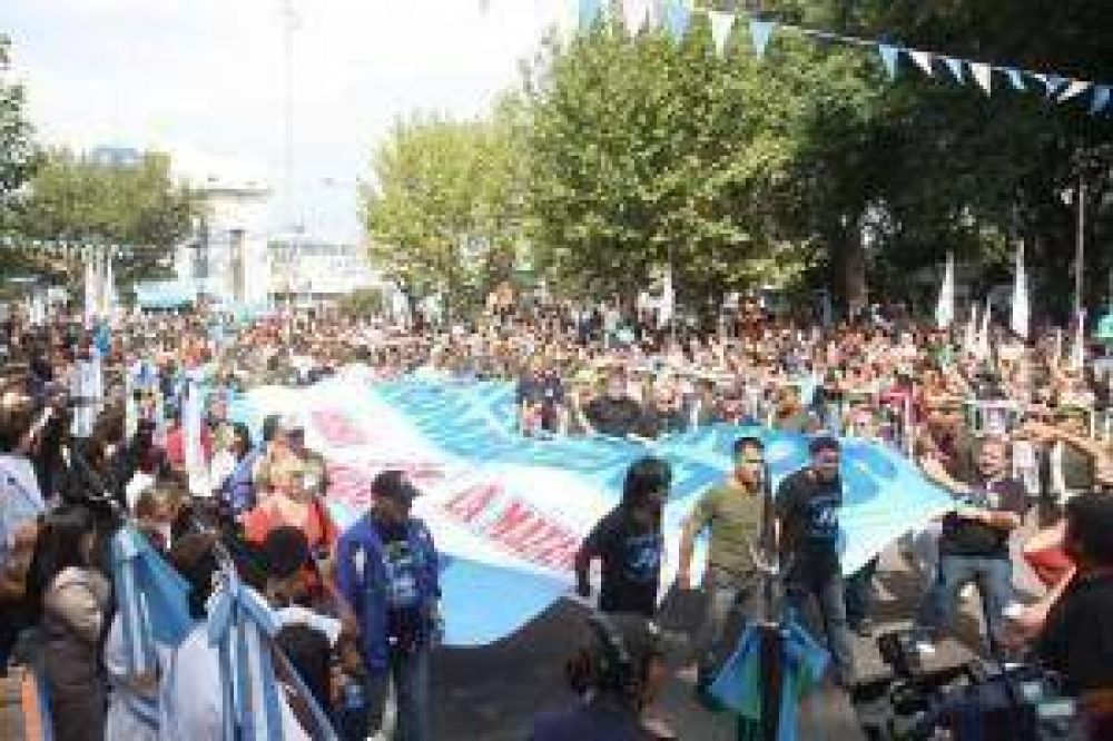 A 30 a�os de la Guerra de Malvinas:El HCD inici� sus sesiones ordinarias y declar� Ciudadanos Destacados a los excombatientes