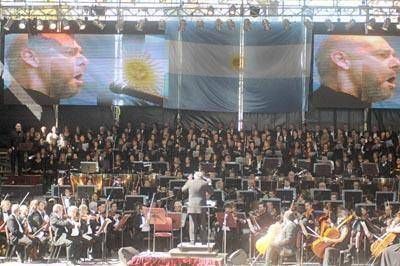 Se conmemor� los 30 a�os de Malvinas con actos y un imponente concierto