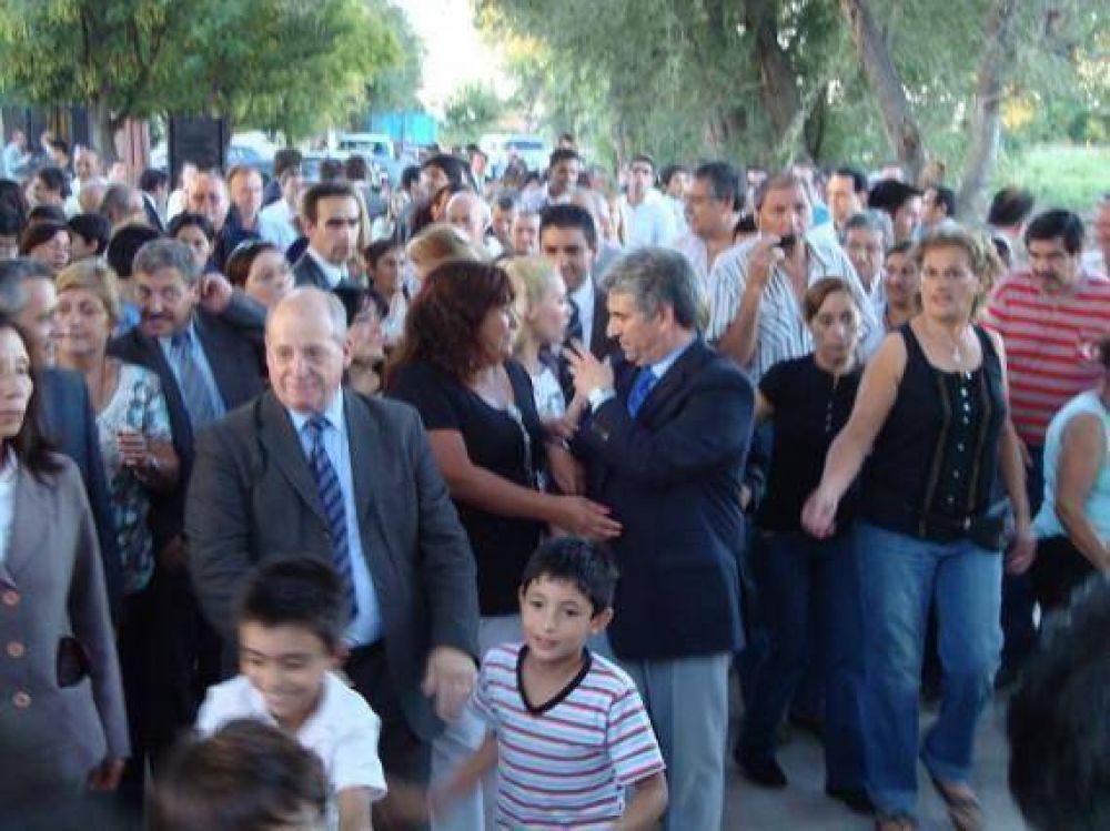 Villa Mercedes: el Barrio Obras Sanitarias estrena 11 nuevas cuadras de pavimento