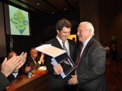 Homenajearon a 47 empleados p�blicos con 40 a�os de servicio