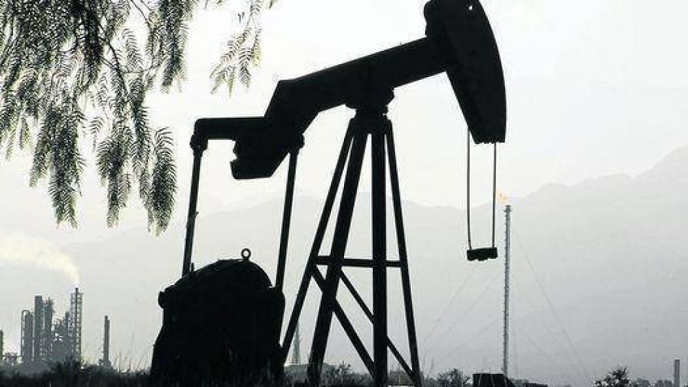 Estudian usar dinero de los jubilados para comprar YPF