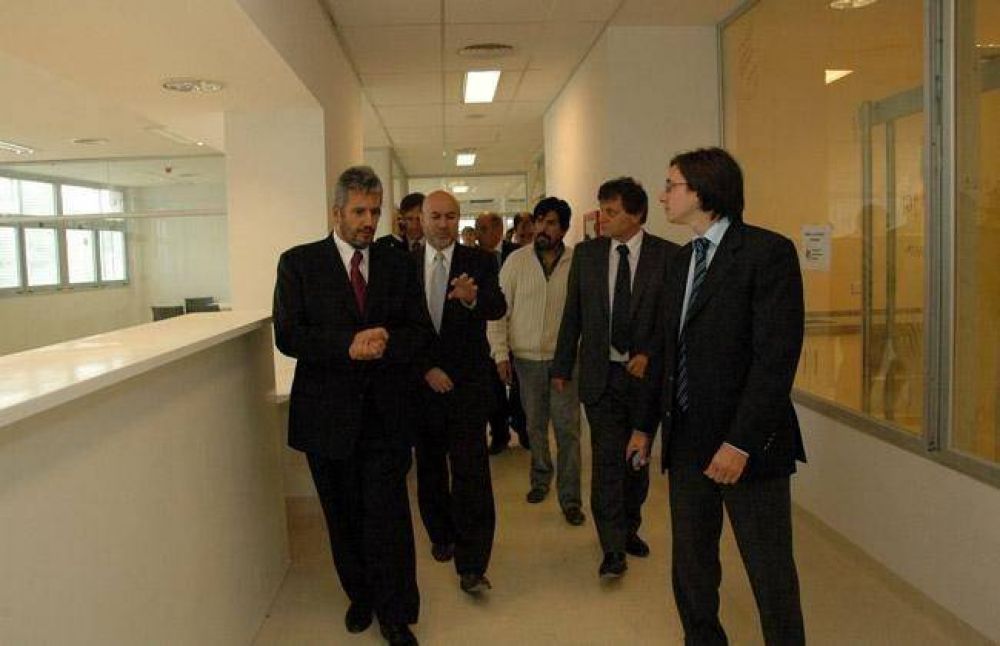 Llaman a cubrir el cargo de Farmac�utico para el Centro M�dico Ambulatorio