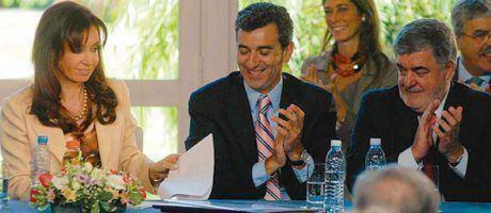 Ayer en Olivos la Presidenta reglament� la Ley de Bosques.