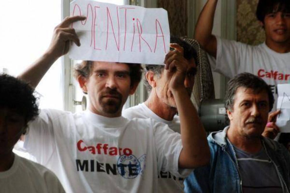 El Intendente dio su discurso con una mezcla de aplausos y silbidos