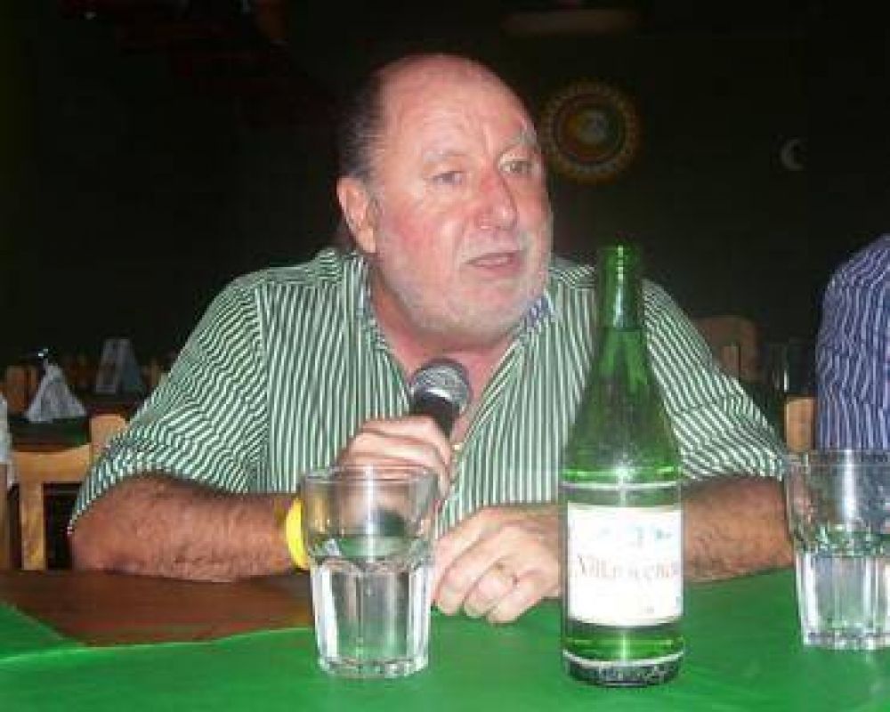 Conferencia de prensa de Busti