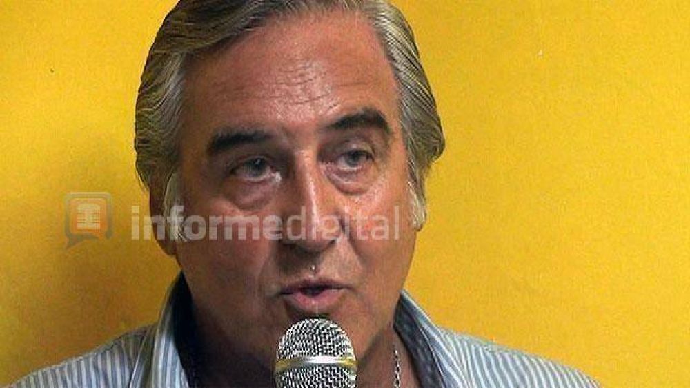 Expulsados del PRO deber�n pagar multas si siguen usando los s�mbolos
