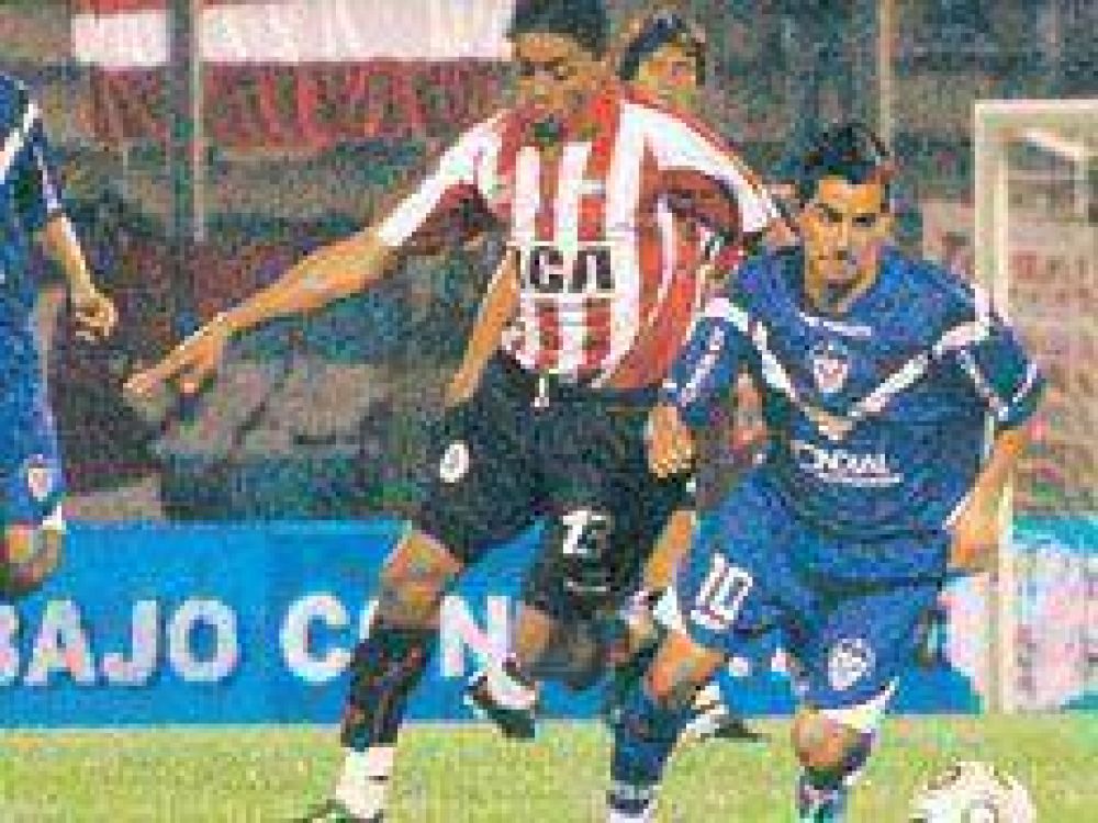 Argentinos se fue muy atr�s y V�lez se lo empat� al final.
