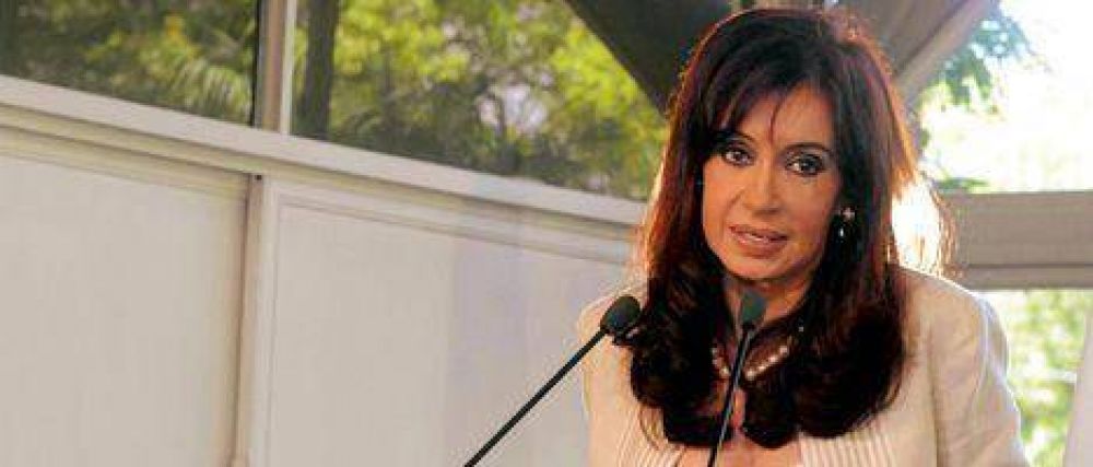 Cristina prepara su primera visita al campo despu�s del conflicto.