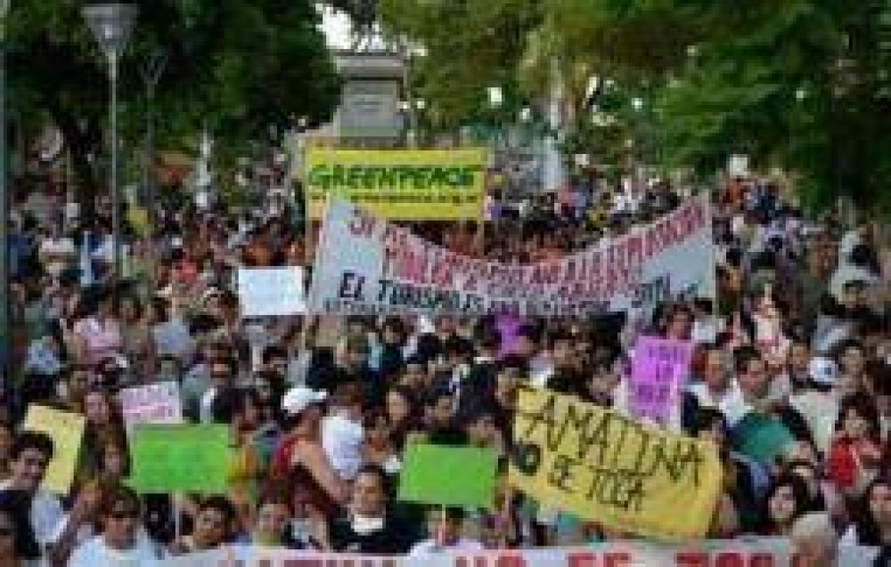 El 12 de abril habr� una nueva marcha contra la miner�a