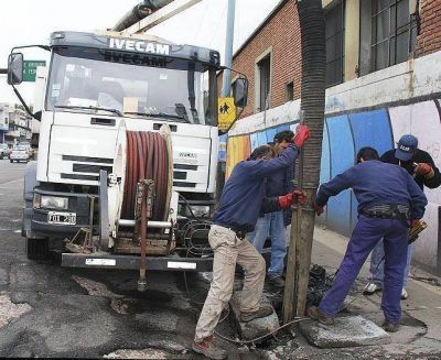 R�PIDO ACCIONAR DEL MUNICIPIO ANTE EL TEMPORAL DE VIENTO Y LLUVIA QUE AZOT� A TODA LA REGI�N