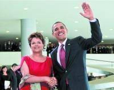 Dilma y Obama hablan de igual a igual