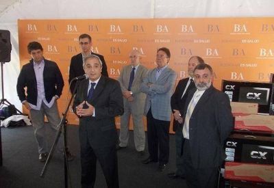 Vicente L�pez y la Provincia inauguraron Carpa Sanitaria