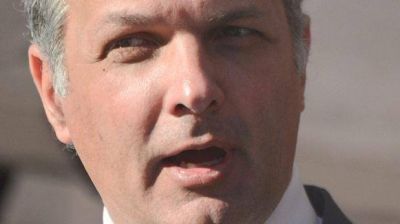 Para Buzzi, �ha habido una visi�n muy rent�stica sobre la actividad petrolera�