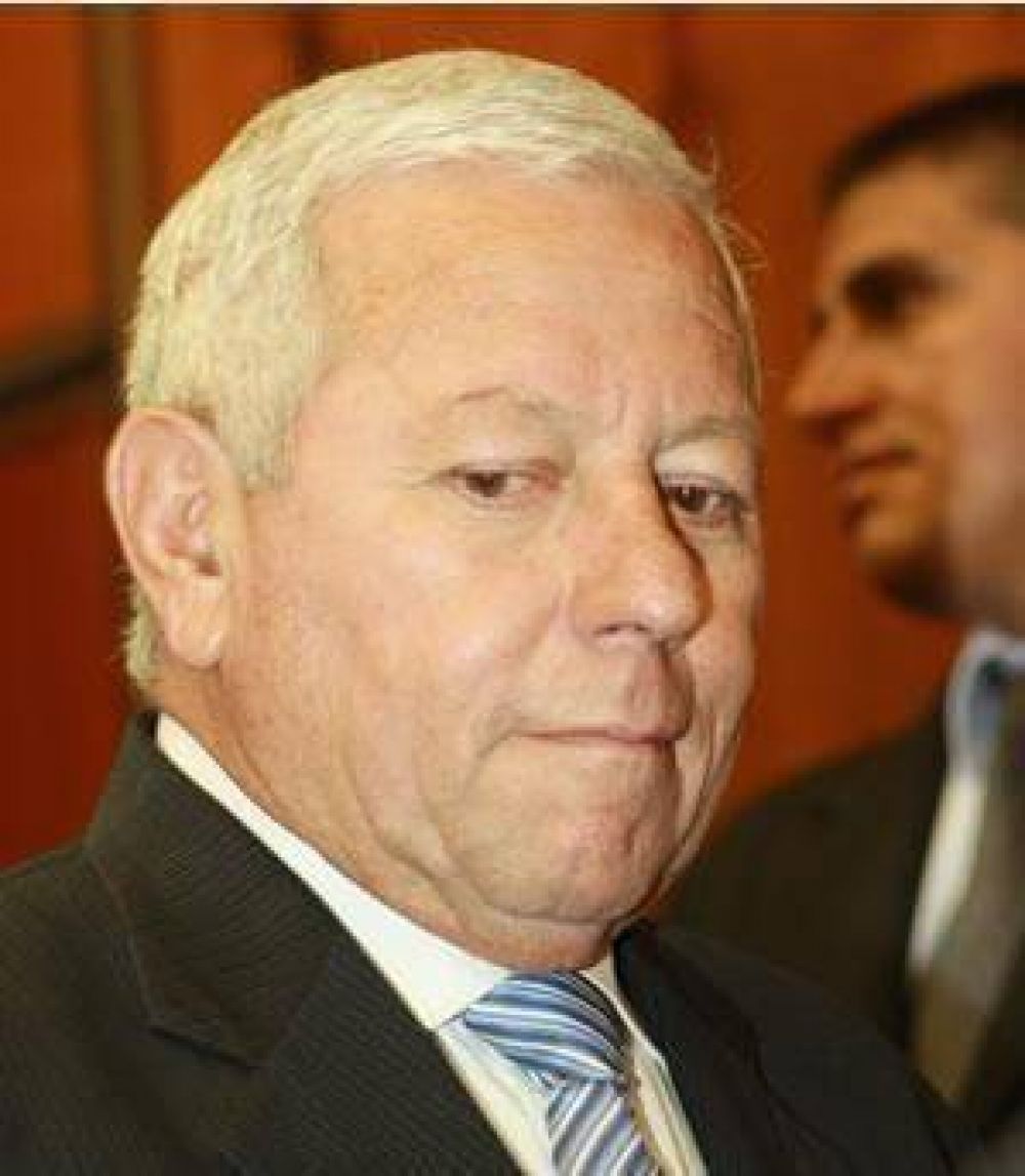 Ra�l Avila apoya la salida de Moyano de la CGT 