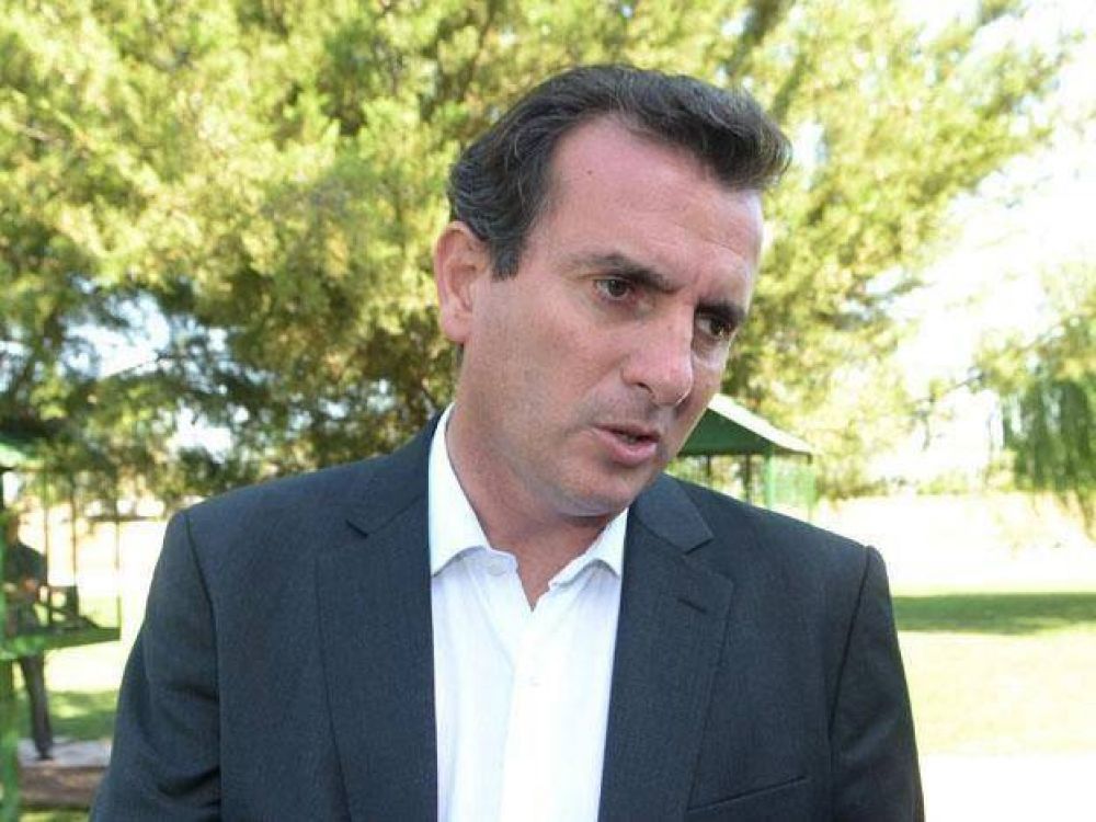El gobernador se sentar� en la mesa petrolera con Cristina y pedir� permiso para subir el boleto de micro