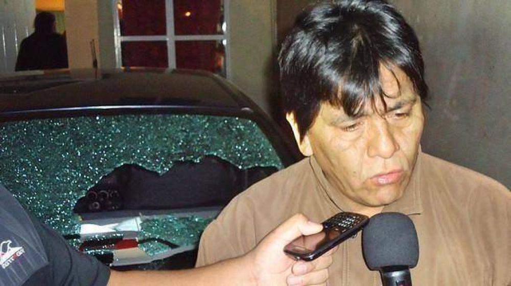 Balean auto de petrolero colaborador de intervenci�n gremial en Truncado