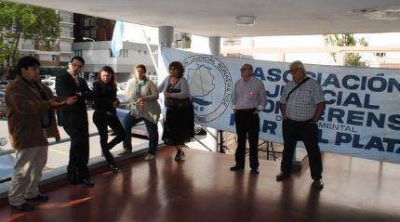 Judiciales Bonaerenses convocaron a un paro por tiempo indeterminado luego de rechazar la oferta salarial