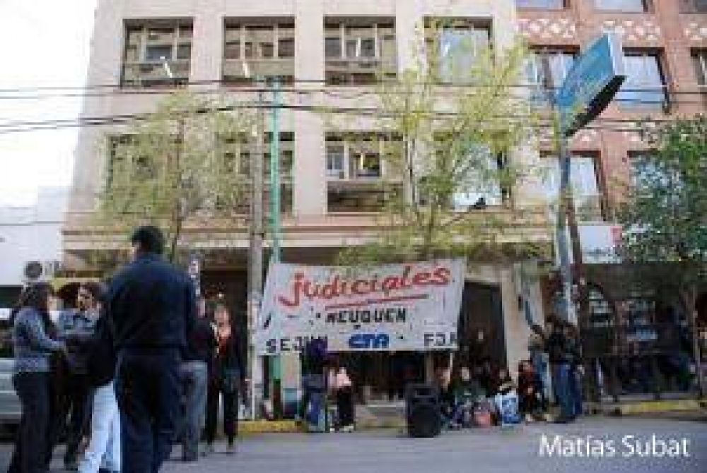 Hoy paran los Judiciales de Neuqu�n