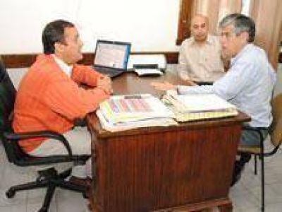 Peralta con Iud habl� de Turismo y gestiones por la ciudad