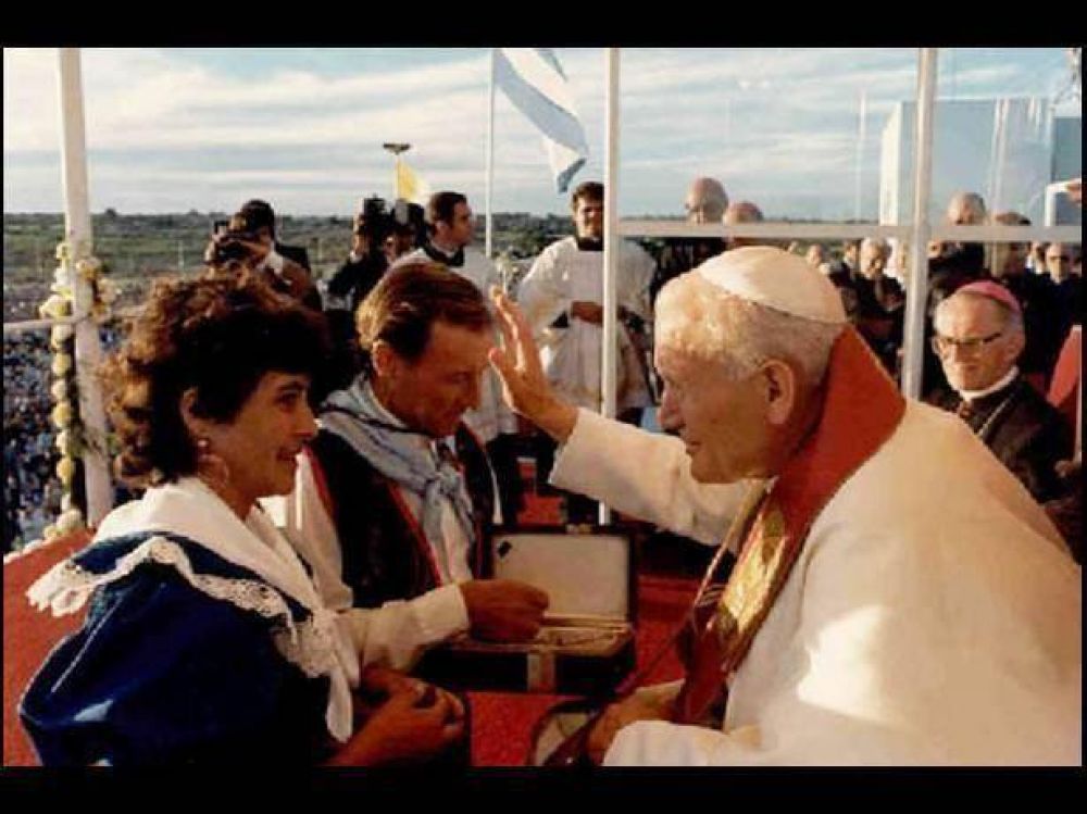 Oficiar�n una misa a 25 a�os de la visita a Paran� de Juan Pablo II