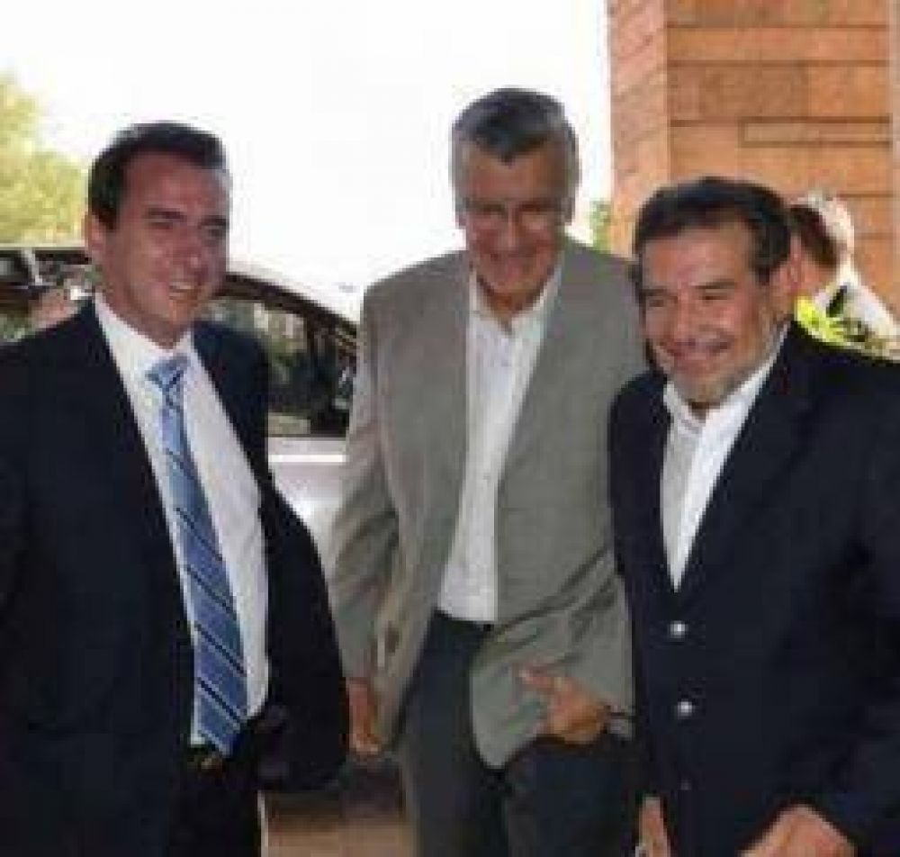 Beder viaj� a Singapur buscando abrir nuevos mercados