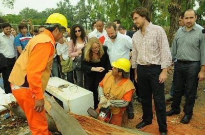 Alicia Kirchner, Sabbatella y Ghi recorrieron m�s zonas afectadas