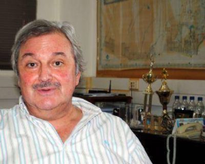 Mientras para Dell� Olio la obra del Emisario Submarino es un tema �resuelto�, se ilusiona con la llegada del Parque E�lico