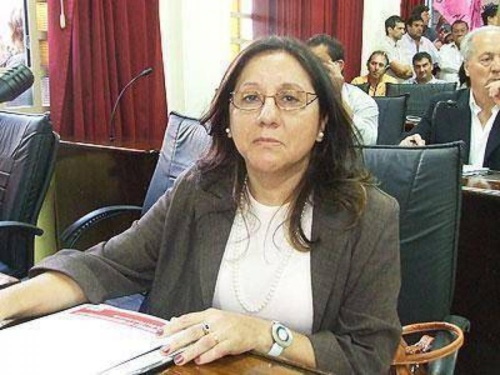 LAN�S: Lizarraga rechaz� las cr�ticas del PRO y Baratta