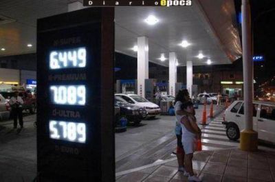 Estacioneros locales expectantes por los posibles cambios accionarios en YPF