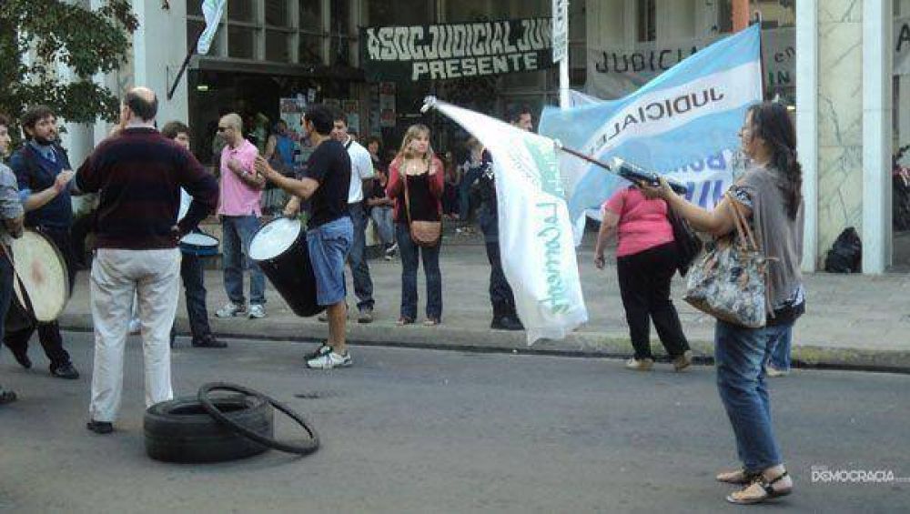 Jun�n: quejas de abogados por conflicto que complica la atenci�n en Tribunales