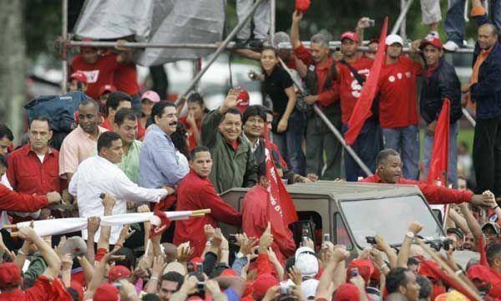 Sigue el malestar en Espa�a por la expulsi�n del veedor del referendo chavista
