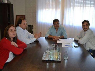 Slezack recibi� al ministro Ferr� para analizar los pasos a seguir luego del temporal