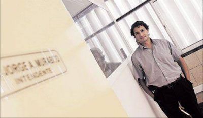 Kirchner y 50 palos para seducir a un intendente