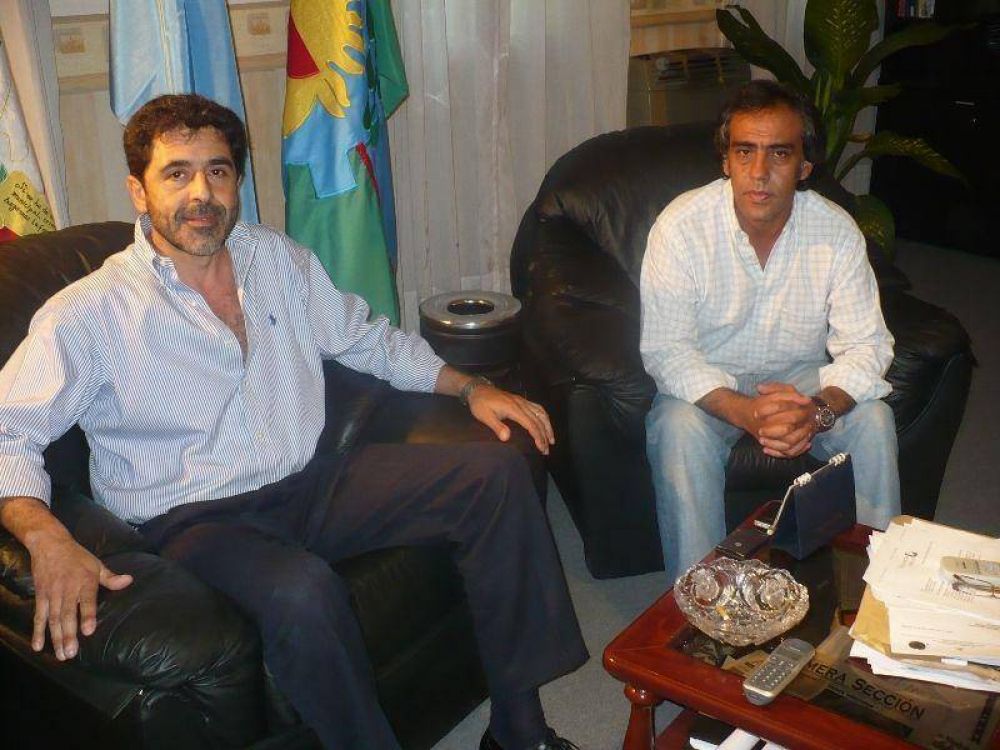 SANDRO GUZMAN SE REUNIO  CON EL DR. CARLOS RAMOS