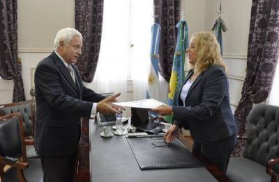 Firman convenio con UTN para reorganizar el tr�nsito y estacionamiento en zona del Establecimiento
