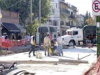 Avanzan las obras para remodelar el centro comercial de Temperley