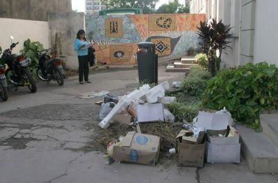 Suciedad y abandono en la Secretar�a de Educaci�n