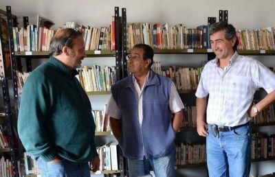 GRAL. PUEYRRED�N - Reinauguraron la Biblioteca P�blica Municipal �General Manuel Belgrano�