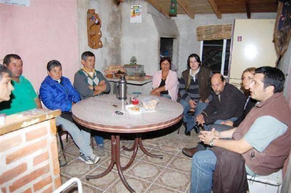 Concejales del FpV se reunieron con vecinos