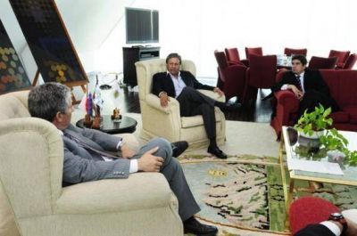 Poggi recibi� los saludos protocolares del ex gobernador de La Rioja