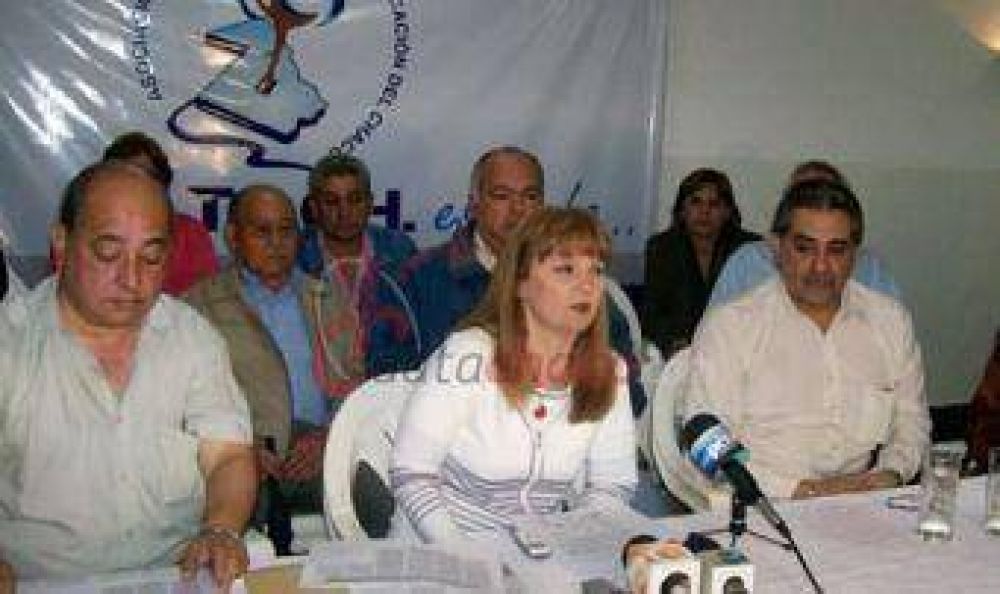 Molesta con funcionarios, Atech exige respuesta al reclamo salarial.
