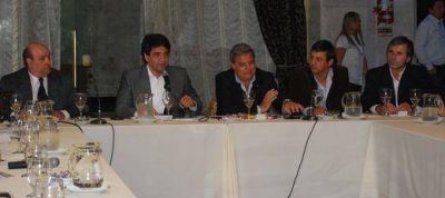 Jorge Macri encabez� un debate sobre la Polic�a Comunal