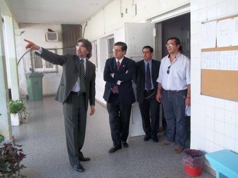 Braillard Poccard destac� la labor del Hospital de Salud Mental