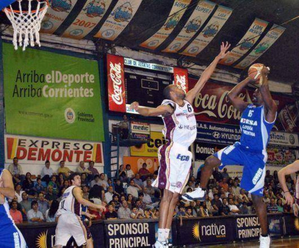 Regatas entrena en doble turno y luego viaja a Buenos Aires