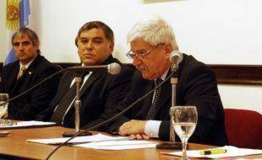 Andreotti inaugur� sesiones del Concejo Deliberante sanfernandino