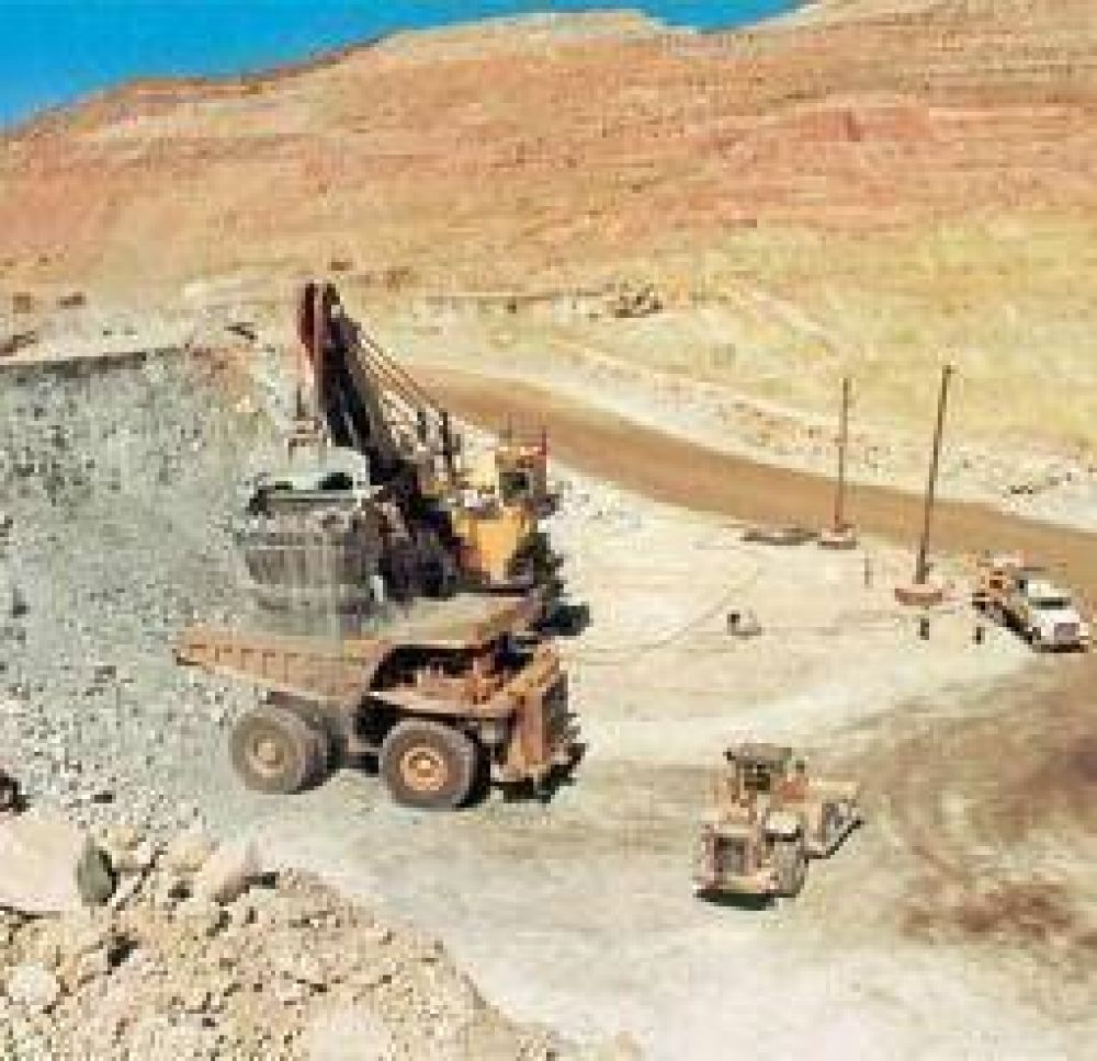 Cr�ticas a la visita de legisladores nacionales anti mineros a Famatina