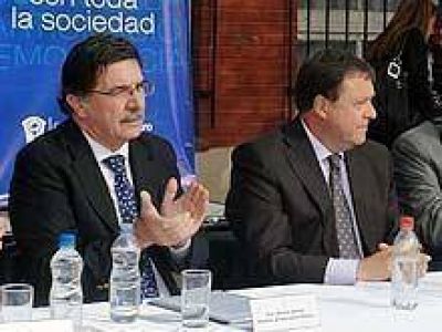Sileoni y Weretilneck destacan que habr� participaci�n en nueva Ley de Educaci�n