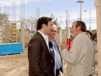 Mart�n Soria visit� las obras del nuevo edificio de SENASA