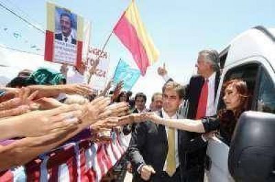 Cristina llega por primera vez desde su reelecci�n